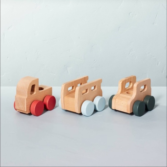 Hearth & Hand Magnolia Wooden Animal Toy Cars Set - set of 3 new Christmas Gift - Picture 4 of 5